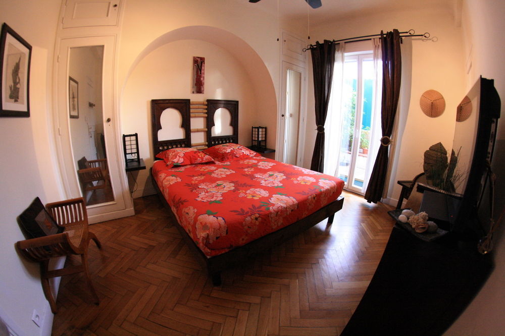 6 Bedrooms Seaview House, Old Town นีซ ภายนอก รูปภาพ