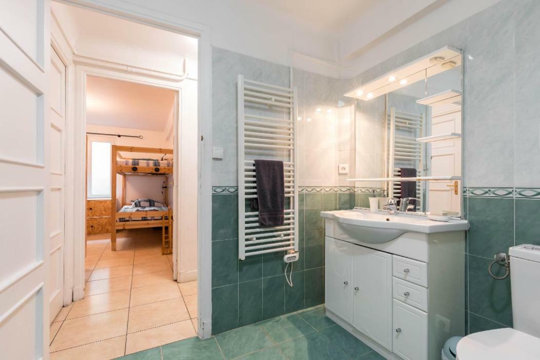 6 Bedrooms Seaview House, Old Town นีซ ภายนอก รูปภาพ