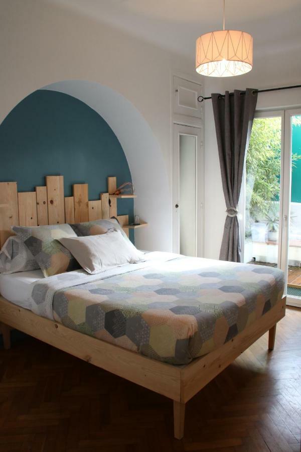 6 Bedrooms Seaview House, Old Town นีซ ภายนอก รูปภาพ