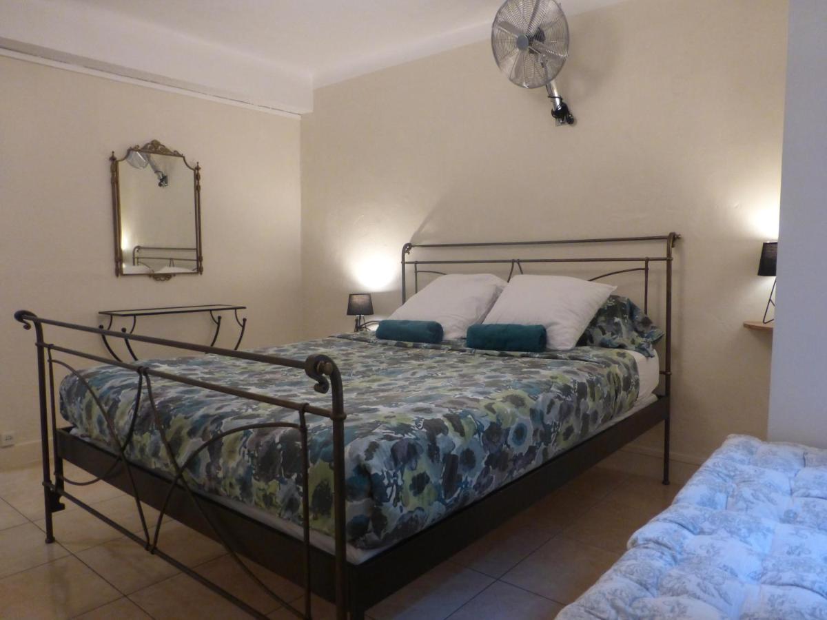 6 Bedrooms Seaview House, Old Town นีซ ภายนอก รูปภาพ